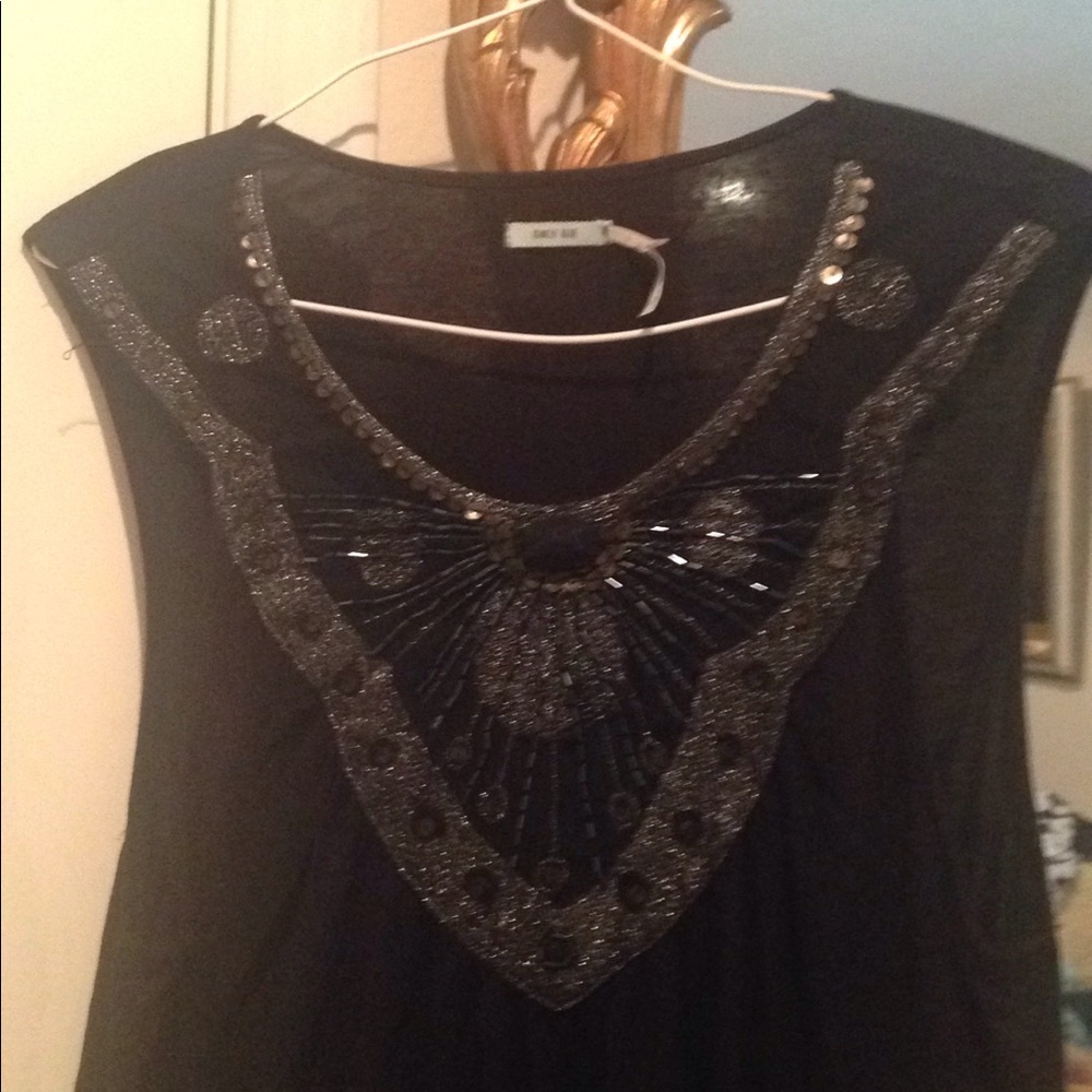Jewel sequin collar blouse